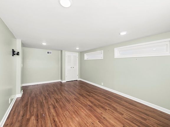 4th image of 11731 S Bell Ave
