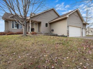 26136 Good Valley Rd, Wyoming, MN 55092