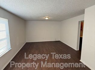 1715 Short St APT D, Cleburne, TX 76033