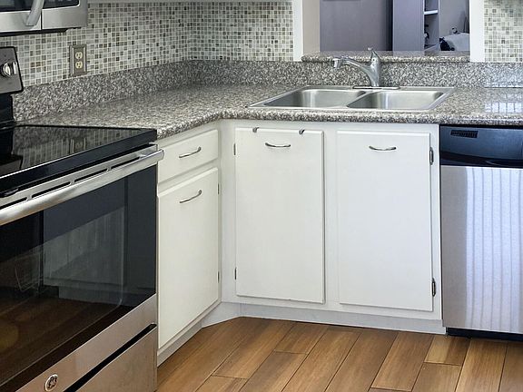 3rd image of 3105 SE Aster Ln APT 1808