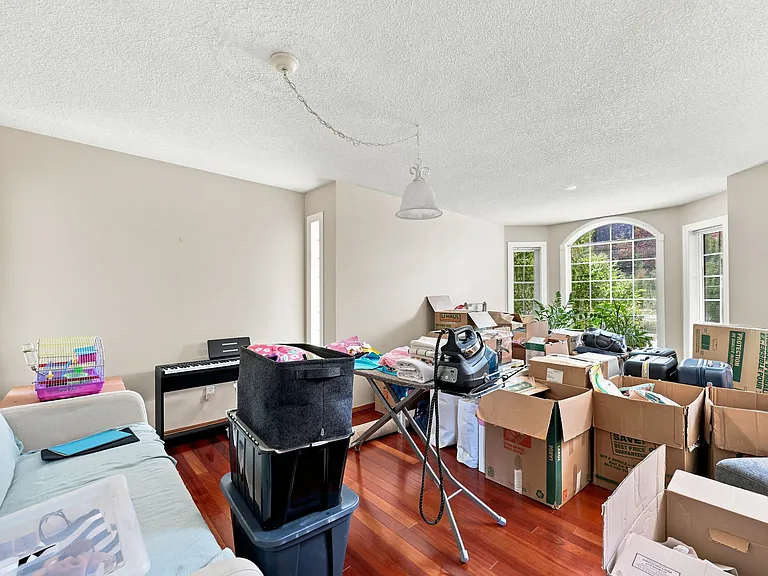 110 Sienna Park Ter SW — Photo 10