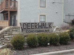 12038 W 58th Ter APT H, Shawnee, KS 66216