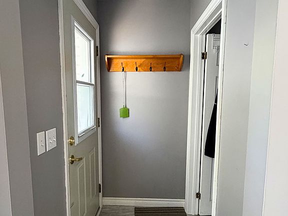 5th image of 391 Mattawan St