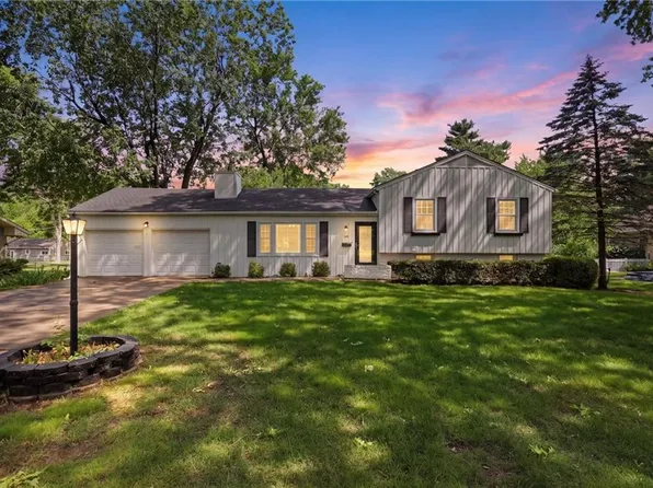 306 W 114th St, Kansas City, MO 64114