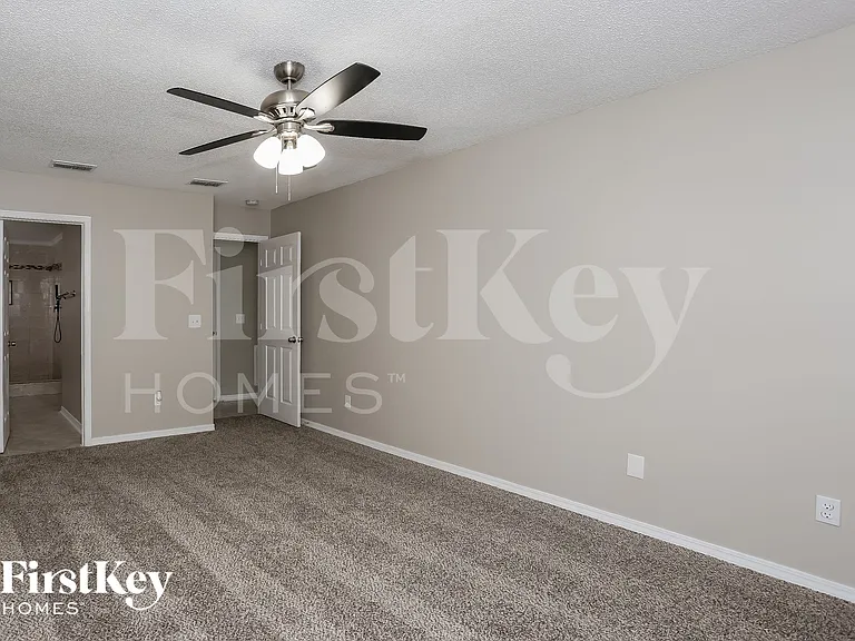 2343 Mindanao Dr — Photo 8