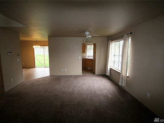 4th image of 7001 195th St E