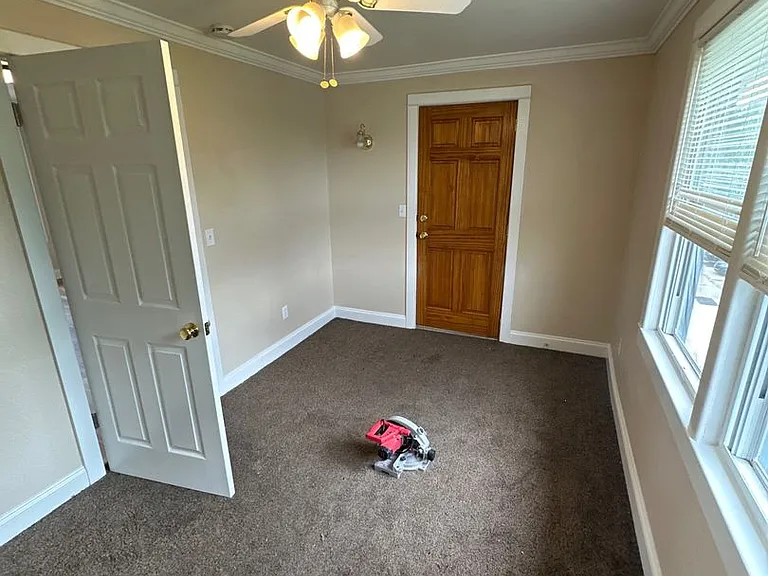 8714A W Mitchell St — Photo 7