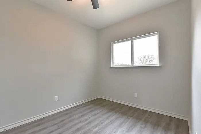 8001 Marydean Ave — Photo 16