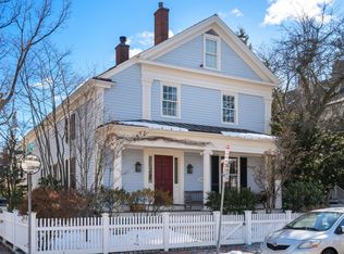 12 Ash St, Cambridge, MA 02138