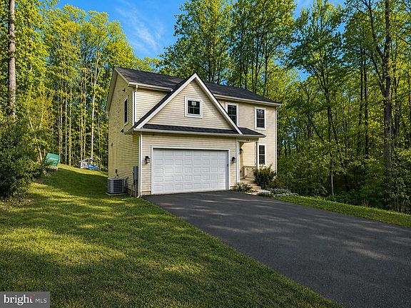 3rd image of 118 Ackerman Ln