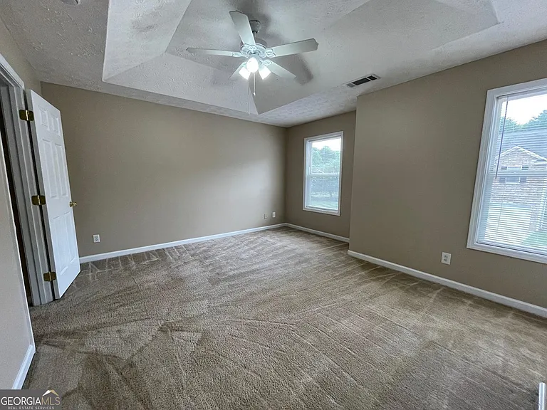 2962 Stonecrest Ln — Photo 5