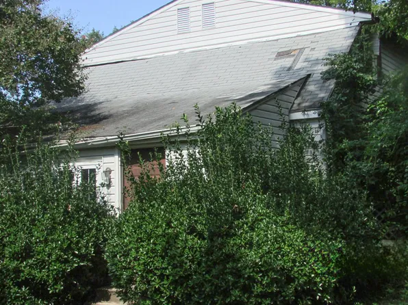 815 Seneca Park Rd, Middle River, MD 21220