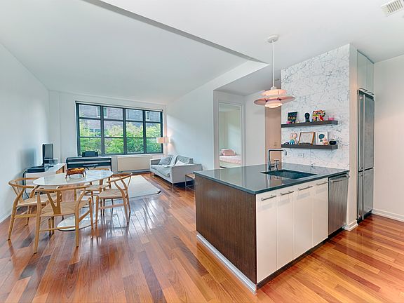 3rd image of 80 Metropolitan Ave APT 2S