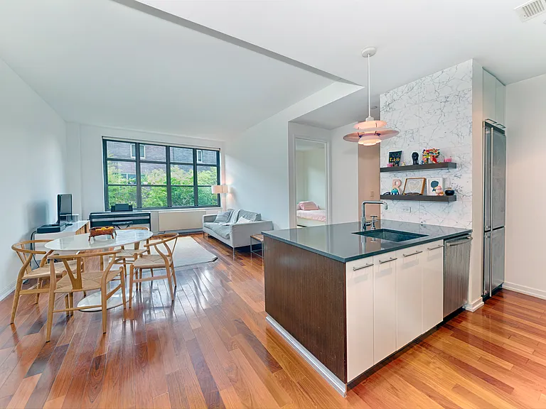 80 Metropolitan Ave #2S — Photo 3