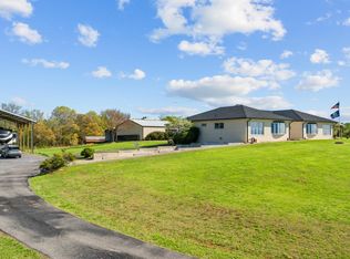 370 Ailey Rd, Dandridge, TN 37725