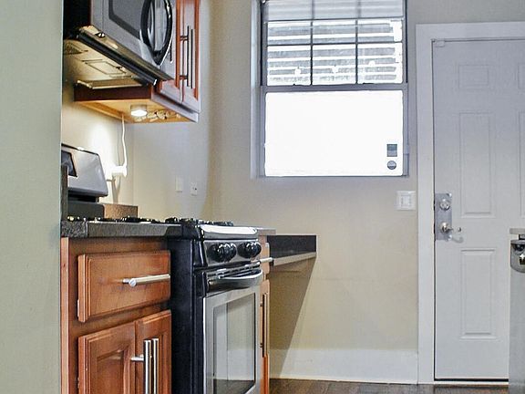 2nd image of 3457 N Wolcott Ave #1S