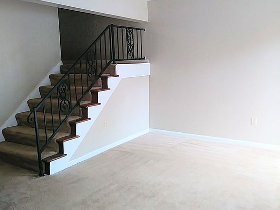 4th image of 6401 Oak Park Dr