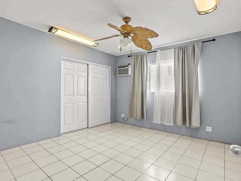 616 N Saint Andrews Pl #7 — Photo 4