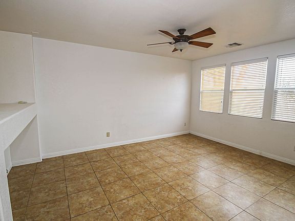 2nd image of 132 Cadrow Castle Ct