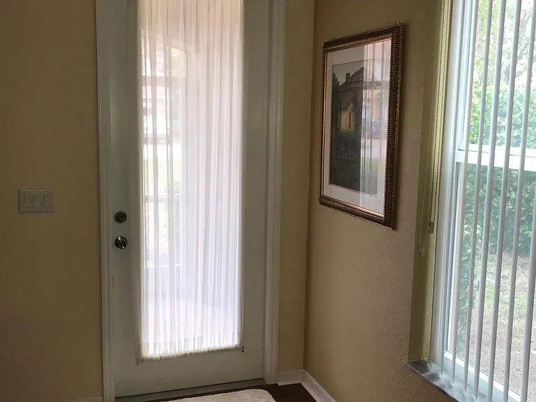 9600 Roundstone Cir #9600 — Photo 32