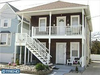 1st image of 20 Walton Pl