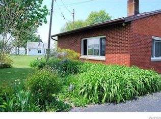 2667 Lake Rd, Ransomville, NY 14131