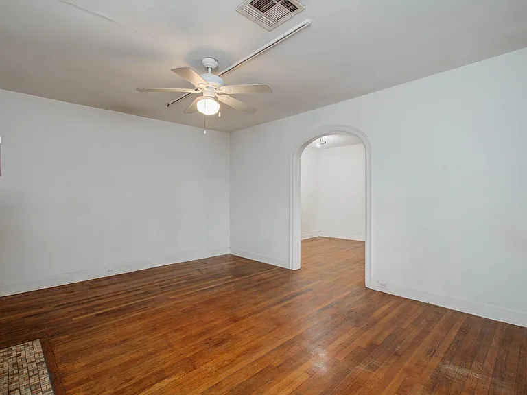 1428 Wentworth St #2 — Photo 15