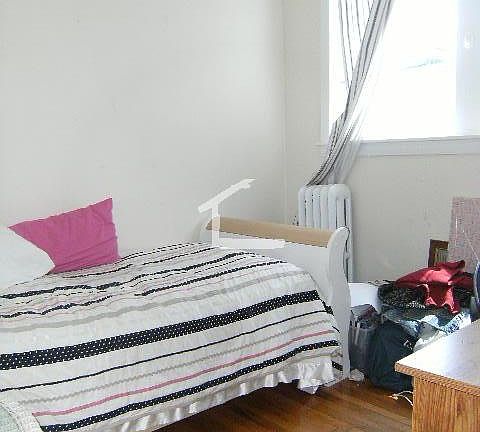 4th image of 74 Egmont St #05PH
