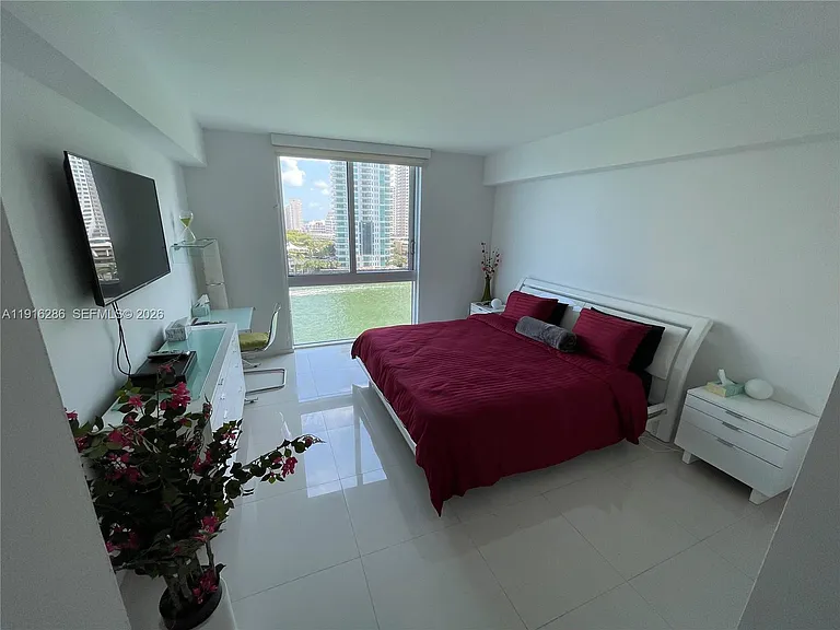 335 Biscayne Blvd #1209 — Photo 8