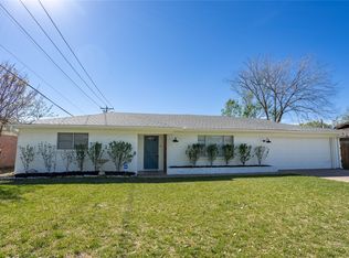 7808 Chantilly Ln, Fort Worth, TX 76134