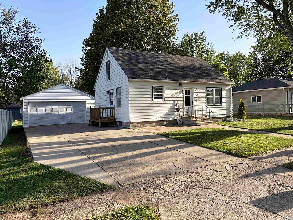 1st image of 121 7th St SW