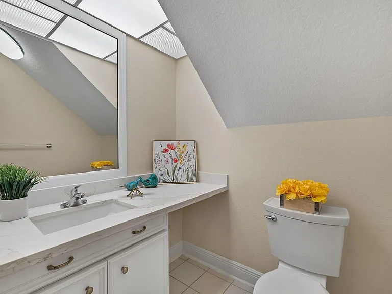1400 Oak Hollow Dr — Photo 26