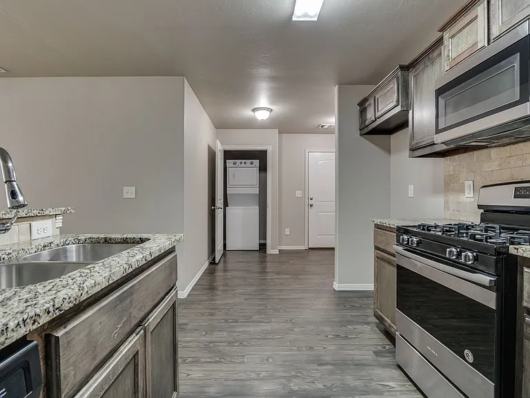 2149 Buena Vida Ln — Photo 16