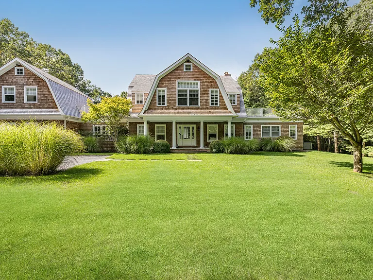 21 Dering Ln — Photo 3