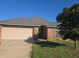 3718 Sabine Pass Dr, Bossier City, LA 71111