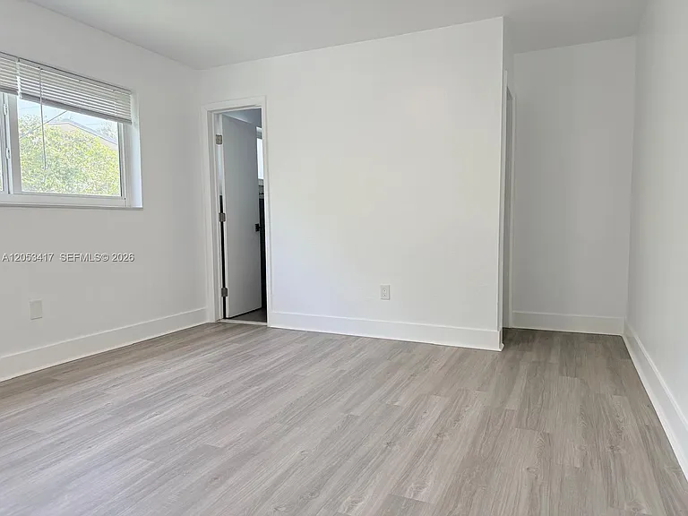 520 SW 5th St #2 — Photo 10