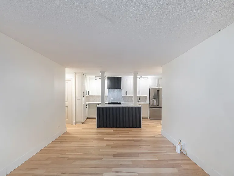 1339 N Dearborn St #2B — Photo 9