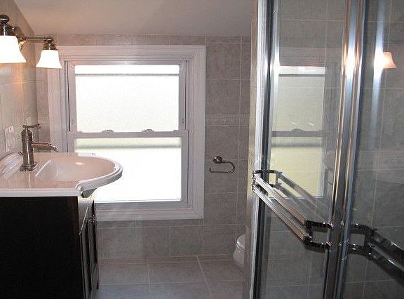 3rd Flr Bath