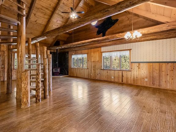 3rd image of 169 Meadow Creek Rd