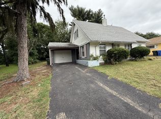 23 Bermuda Cir, Willingboro, NJ 08046