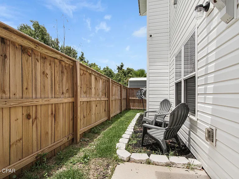 309 Raven Ln — Photo 28