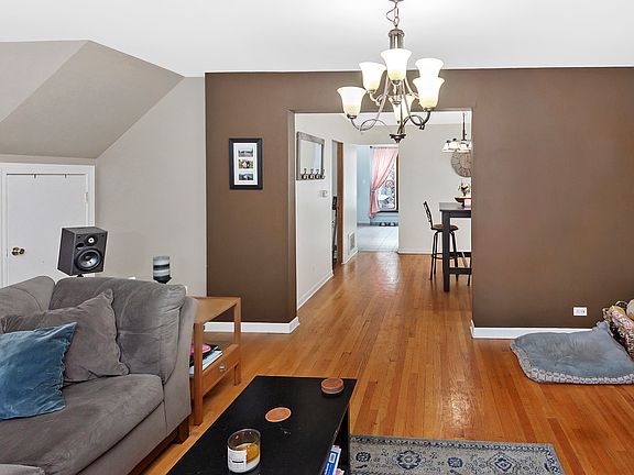 4th image of 5119 N Claremont Ave