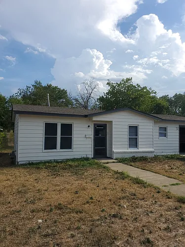 2308 Jasper St Photo 1