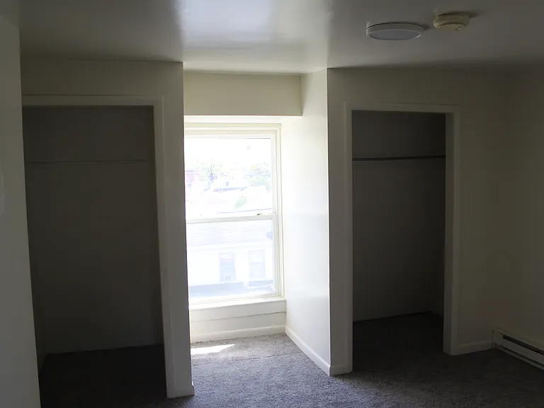817 Wilson St — Photo 6
