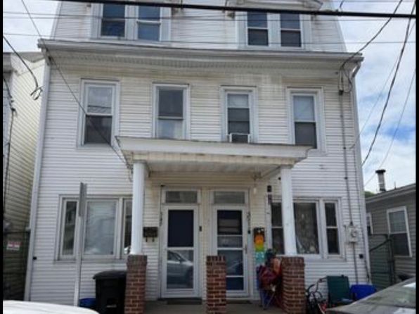 349 New Castle St #3