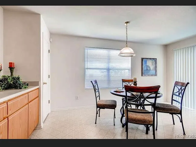 7918 S Kittredge St — Photo 37