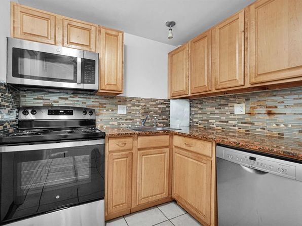 9 NE 19th Ct APT 111C