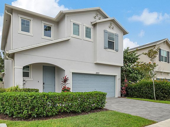 3rd image of 1823 Lake Cove Drive