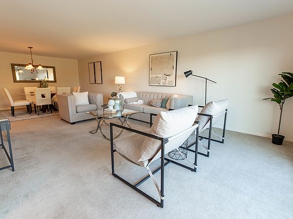 5th image of 701 Lake Hinsdale Dr APT 306