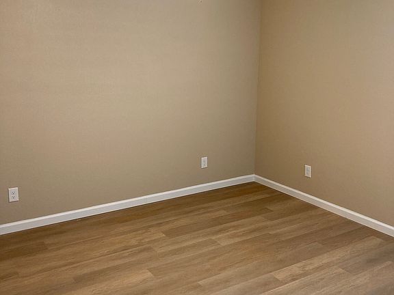 5th image of 212 Sherrill Ln #A